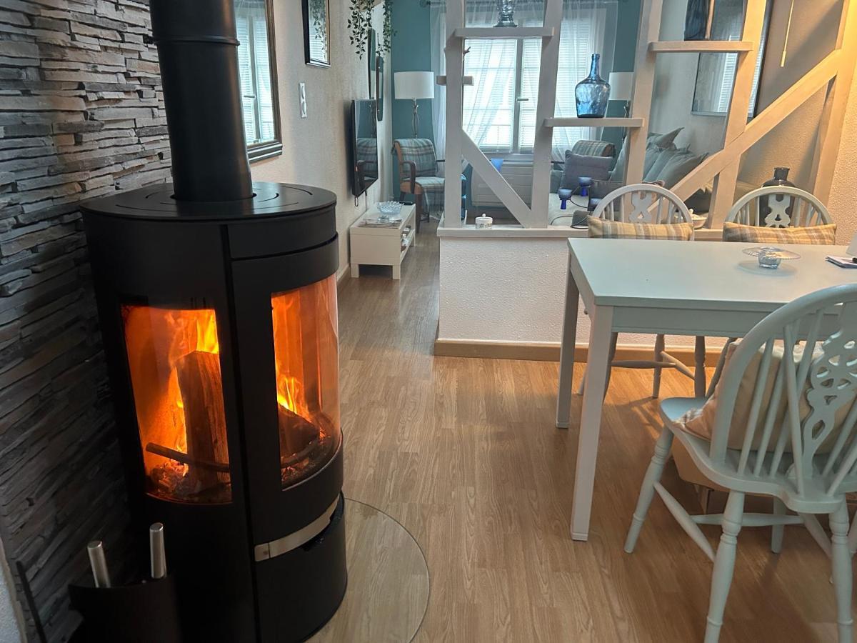La Petite Maison Pont-d'Ouilly Extérieur photo